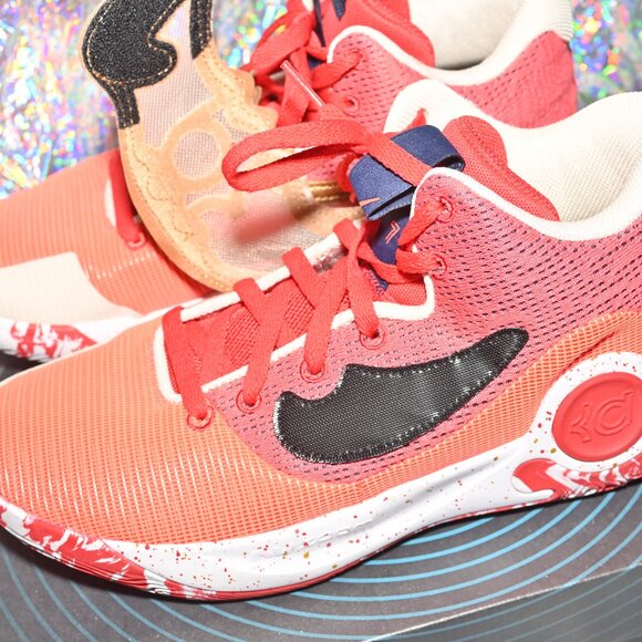 Nike KD Trey 5 X: University Red Metallic Gold main image 11